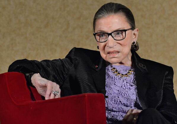 IMAGO ICONS: Ruth Bader Ginsburg Berühmte Feministinnen, Ruth Bader Ginsburg August 19, 2016 - Albuquerque, NM, U.S. - Associate Justice Ruth Bader Ginsburg, Supreme Court of the United States. Friday Aug. 19, 2016. Albuquerque U.S. - ZUMAab1_
