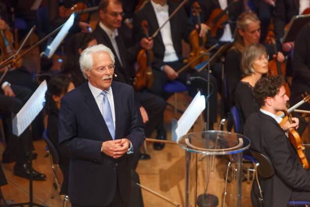 DEU, Deutschland, Nordrhein-Westfalen, Düsseldorf, 23.08.2016: Tonhalle - Festakt anlässlich des 70. Landesgeburtstages des Landes Nordrhein-Westfalen. Thomas Roth, Journalist und Moderator führte durch den Festakt