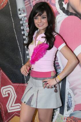 Oct 12, 2009 - Mexico City, Mexico - VIOLETA ISFEL, Eleazar Gomez and Danna Paola during the presentation of the second Album with the music of the soap opera Dare to Dream . Violeta Isfel, Eleazar Gomez y Danna Paola durante la presentacion del segundo disco con la musica de la telenovela Atrevete a Sonar .  - ZUMAu78_
