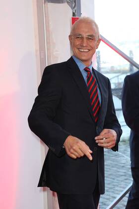 Matze Knop als Fanz Beckenbauer bei der Verleihung vom Sport Bild Award am 29.08.2016 in Hamburg Sportbild Award 2016 Verleihung in Hamburg 