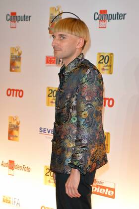 19.Goldener Computerpreis 2016 Neil Harbisson, Cyborg Verleihung des 19. Goldener Computers der Fachzeitschrift Computer Bild im Axel-Springer-Haus in Berlin am 30.08.2016