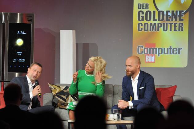19.Goldener Computerpreis 2016 IFA Chef 2016, Jens Heithaker, Barbara Schoeneberger, Axel Telzerow Verleihung des 19. Goldener Computers der Fachzeitschrift Computer Bild im Axel-Springer-Haus in Berlin am 30.08.2016