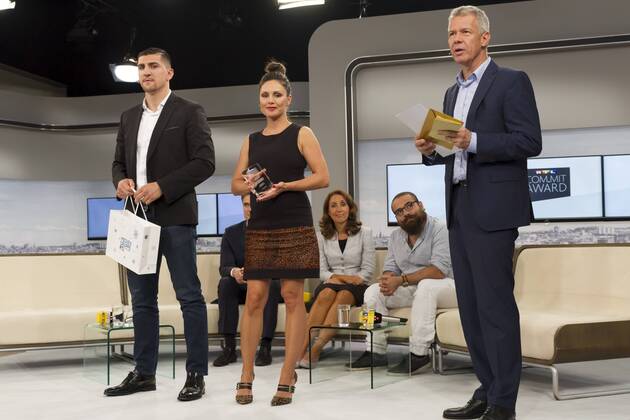 Marco Huck, Nazan Eckes (schwanger 7. Monat) und Peter Kloeppel - Preisverleihung des RTL Com. mit Award auf der IFA in Berlin am 07.09.2016. RTL COM.MIT AWARD