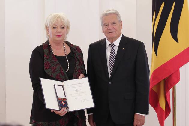 Berlin, Schloss Bellevue, Ansprache bei der Verleihung des Verdienstordens der Bundesrepublik Deutschland zum Tag der Deutschen Einheit, Foto: Ulrike Hövelmann, Bundespräsident Joachim Gauck