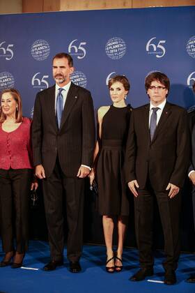 15.10.16. Dolores Redondo Planeta award gala in Barcelona King Felipe and queen Letizia attending the gala  IsmaelxTato
