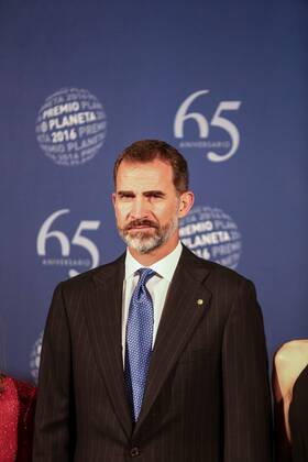 15.10.16. Dolores Redondo Planeta award gala in Barcelona King Felipe and queen Letizia attending the gala  IsmaelxTato