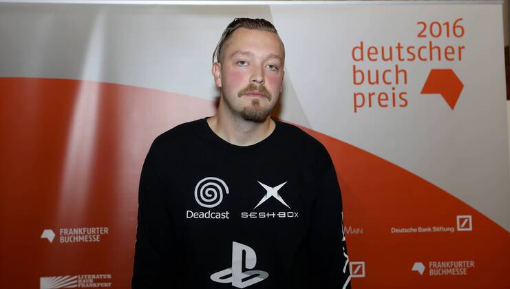 Deutscher Buchpreis: Verleihung in Frankfurt Deutschland, Frankfurt am Main, Römer, 17.10.2016, Deutscher Buchpreis 2016 Bild: Nominiert zum deutschen Buchpreis 2016 Philipp Winkler, Buch: Hool, Verlag: Aufbau, September 2016 Copyright: HMBxMedia xHeikoxBecker