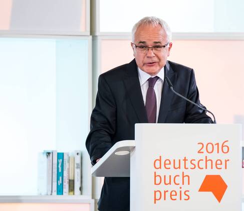 Deutscher Buchpreis, c o Börsenverein des Deutschen Buchhandels, Braubachstraße 16, 60311 Frankfurt am Main, Pressetermin, Fototermin, 17.10.2016, 2016-10-17 Bild: Heinrich Riethmüller - Vorsteher des Börsenvereins des Deutschen Buchhandels Copyright: Fotograf:xVolkerxDanzerx xAgentur:xHMBxMediax-xHeikoxBecker