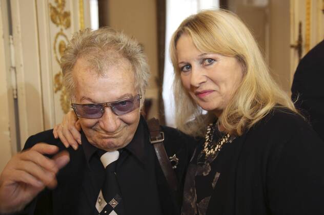 Nicola Conte Filippelli und Silvi Sophia Amort bei der Verleihung des Österreichischen Ehrenkreuzes für Wissenschaft und Kunst 1. Klasse an Karl Merkatz im Bundeskanzleramt. Wien, 20.10.2016 Foto:xF.xJ.xMorgenbesserx xFuturexImage