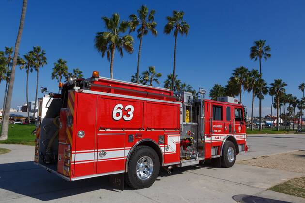 USA, United States of America, California, Los Angeles, 01.11.2016: Los Angeles City Fire Department, Löschzug, Löschfahrzeug am Strand von Venice Beach
