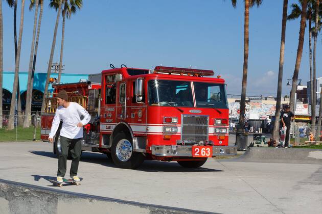 USA, United States of America, California, Los Angeles, 01.11.2016: Los Angeles City Fire Department, Löschzug, Löschfahrzeug am Strand von Venice Beach