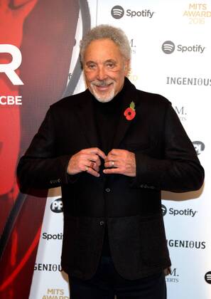 Welsh singer Tom Jones attending the Music Industry Trusts Award, at Grosvenor House in London. NOVEMBER 7th 2016  DFLx163483