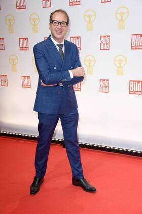 Bilder des Tages Alexander Dobrindt Das Goldene Lenkrad 2016 im Axel-Springer-Haus in Berlin am 08.11.2016