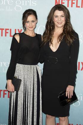 Alexis Bledel und Lauren Graham beim Fan Event zur Netflix Miniserie Gilmore Girls: Ein neues Jahr Gilmore Girls: A Year in the Life im Admiralspalast. Berlin, 10.11.2016 Foto:xF.xKernx xFuturexImage