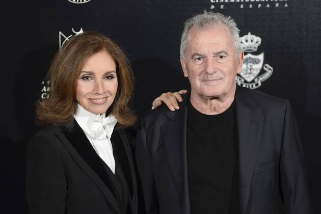 Ana Belen and Victor Manuel attends to the photocall during the delivery of the Golden Medal of the Spanish Cinema Academic to Santiago Segura at Ritz Hotel in Madrid. November 18, Spain. 2016.  (20161118021)