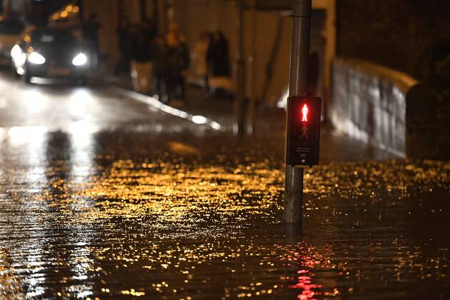 . 21 11 2016. Manchester, United Kingdom. Manchester Floods. xAnthonyxDevlinx xi-Imagesx IIM-13855-0012