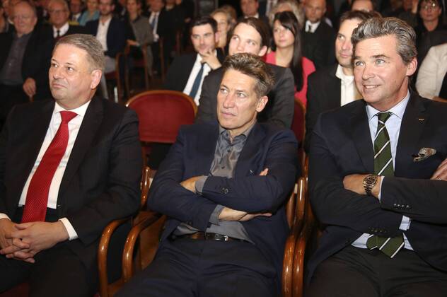 Andrä Rupprechter, Tobias Moretti und Andreas Gnesda bei der Preisverleihung der Green Brands Austria 2016 im Palais Eschenbach. Wien, 28.11.2016 Foto:xF.xJ.xMorgenbesserx xFuturexImage