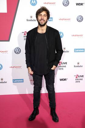 Max Giesinger bei der 17. Verleihung der1Live Krone 2016 in der Jahrhunderthalle. Bochum, 01.12.2016 Foto:xC.xHardtx xFuturexImage