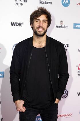 Max Giesinger bei der 17. Verleihung der1Live Krone 2016 in der Jahrhunderthalle. Bochum, 01.12.2016 Foto:xC.xHardtx xFuturexImage