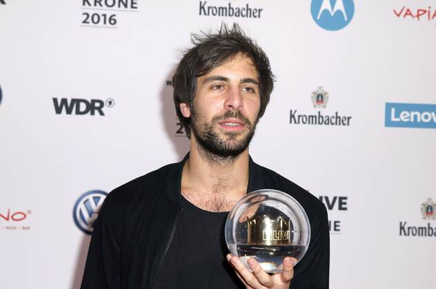 Max Giesinger bei der 17. Verleihung der1Live Krone 2016 in der Jahrhunderthalle. Bochum, 01.12.2016 Foto:xC.xHardtx xFuturexImage
