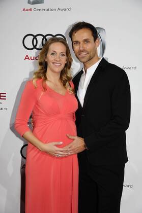 Sven Hannawald mit Frau Melissa 10 Jahre Audi Generation Award Preis, Auszeichnung Hotel Bayerischer Hof München 07. Dezember 2016