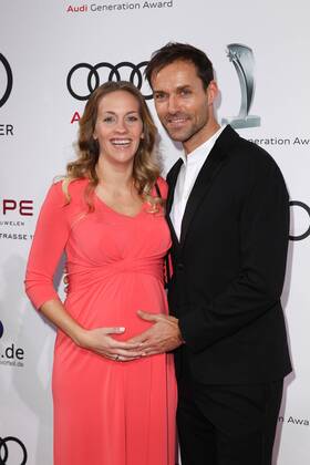 Sven Hannawald mit Ehefrau Melissa, Audi Generation Award 2016 im Hotel Bayerischer Hof in Muenchen am 07.12.2016