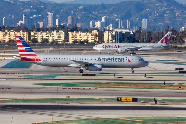 USA, United States of America, California, Los Angeles, 21.10.2016: Los Angeles International Airport, American Airlines Airbus A321-231, Registration: N914UY