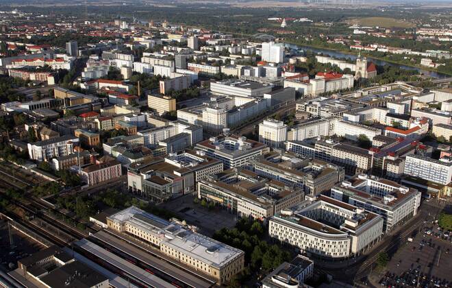 23.08.2009, Magdeburg, Sachsen-Anhalt, Deutschland - Luftbildaufnahme der Innenstadt. (QF, europäisch, Überblick, Übersicht, Stadtübersicht, Stadtüberblick, Gebäude, Häuser, Städtebau, Städteplanung, Wohngebäude, Wohnhäuser, Mietshäuser) 00S090823D114.JPG MODEL RELEASE: NOT APPLICABLE, PROPERTY RELEASE: NO MR:Y