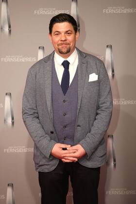 Tim Mälzer bei der Verleihung Deutscher Fernsehpreis am 02.02.17 in Düsseldorf Deutscher Fernsehpreis Verleihung 2017 in Duesseldorf 