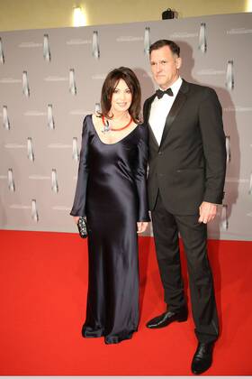 Iris Berben und Heiko Kiesow bei der Verleihung Deutscher Fernsehpreis am 02.02.17 in Düsseldorf Deutscher Fernsehpreis Verleihung 2017 in Duesseldorf 