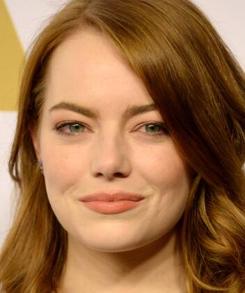 Actress Emma Stone attends the 89th annual Academy Awards Oscar nominees luncheon at the Beverly Hilton Hotel in Beverly Hills, California on February 6, 2017.  LAP20170206035 JIMxRUYMEN