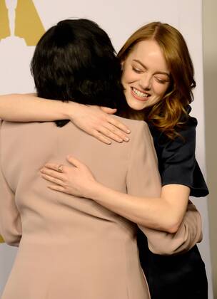 Actress Emma Stone (R) and AMPAS President Cheryl Boone Isaacs attend the 89th annual Academy Awards Oscar nominees luncheon at the Beverly Hilton Hotel in Beverly Hills, California on February 6, 2017.  LAP20170206041 JIMxRUYMEN