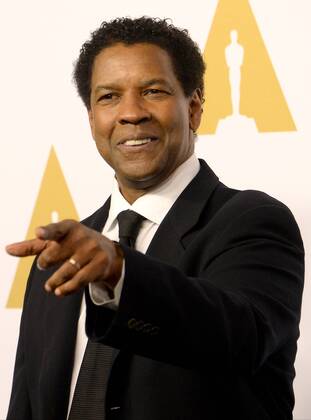 Actor Denzel Washington attends the 89th annual Academy Awards Oscar nominees luncheon at the Beverly Hilton Hotel in Beverly Hills, California on February 6, 2017.  LAP20170206027 JIMxRUYMEN