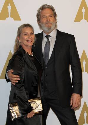 February 6, 2017 - Beverly Hills, CA, United States - 6 February 2017 - Los Angeles, California - Jeff Bridges with wife Susan Geston... 89th Oscars Nominees Luncheon held in the Grand Ballroom at the Beverly Hilton Hotel in Beverly Hills. Photo Credit: AdMedia Beverly Hills United States - ZUMAa123 20170206_zaa_a123_006 Copyright: xAdmediax