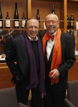 Claus Theo Gaertner (Preistraeger Kategorie: Lebenswerk), , Leonhard Mueller bei Verleihung ASKANIA Award 2017 im Ellington Hotel Berlin.