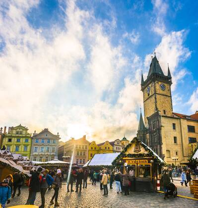 Altstädter Rathaus, Weihnachtsmarkt auf dem Altstädter Ring, Altstadt, Prag, Böhmen, Tschechien, Europa Copyright: imageBROKER/ValentinxWolf iblvfw04480691