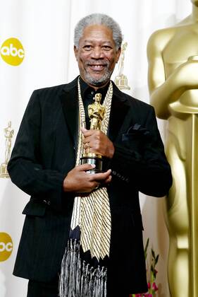 OSCARS. Bester Nebendarsteller. Preisträger 2001-2010 Feb. 28, 2005 - K41949LCV.77TH ANNUAL ACADEMY AWARDS.(PRESSROOM) .AT THE KODAK THEATRE, CALIFORNIA. .2-27-2005. 2005.Morgan Freeman - ZUMAg49_ 20050228_gaf_g49_840 Copyright: xGlobexPhotosx