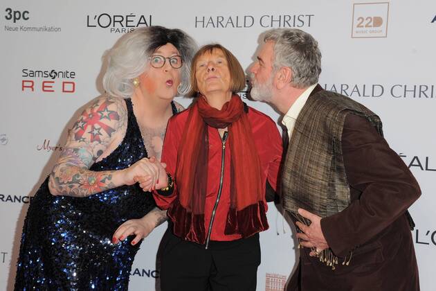 Gast, Monika Treut, Wieland Speck Ankunft, roter Teppich zur 31. Preisverleihung des TEDDY AWARD im Haus der Berliner Festspiele am 17.02.2017