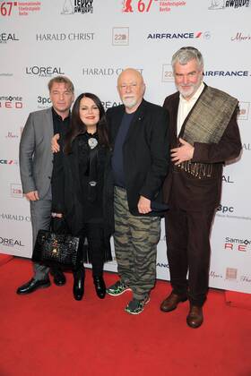 Andre Eisermann, Marianne Rosenberg, Gerhard Hoffmann, Wieland Speck Ankunft, roter Teppich zur 31. Preisverleihung des TEDDY AWARD im Haus der Berliner Festspiele am 17.02.2017