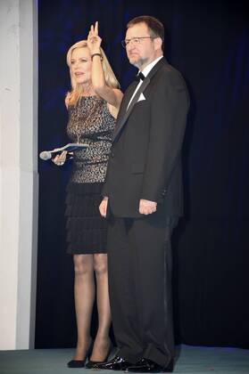 Nina Ruge und Gerd Hager bei der Verleihung des Inhorgenta Award 2017 im Postpalast. München, 19.02.2017 Foto:xP.xSchönbergerx xFuturexImage