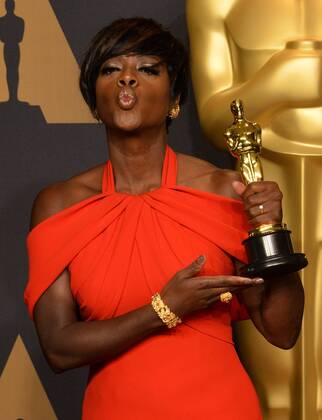 Actress Viola Davis, winner of the award for Actress in a Supporting Role for Fences , appears backstage during the 89th annual Academy Awards at Loews Hollywood Hotel in the Hollywood section of Los Angeles on February 26, 2017.  LAP20170226909 JIMxRUYMEN