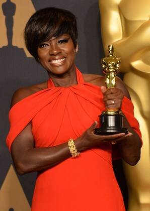Actress Viola Davis, winner of the award for Actress in a Supporting Role for Fences , appears backstage during the 89th annual Academy Awards at Loews Hollywood Hotel in the Hollywood section of Los Angeles on February 26, 2017.  LAP20170226913 JIMxRUYMEN