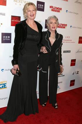 LOS ANGELES - FEB 26: Melanie Griffith, Tippi Hedren at the Style Hollywood Oscar Viewing Dinner at Hollywood Museum on February 26, 2017 in Los Angeles, CA  Copyright: xKathyxHutchinsx xIPAx xHutchinsxPhotox