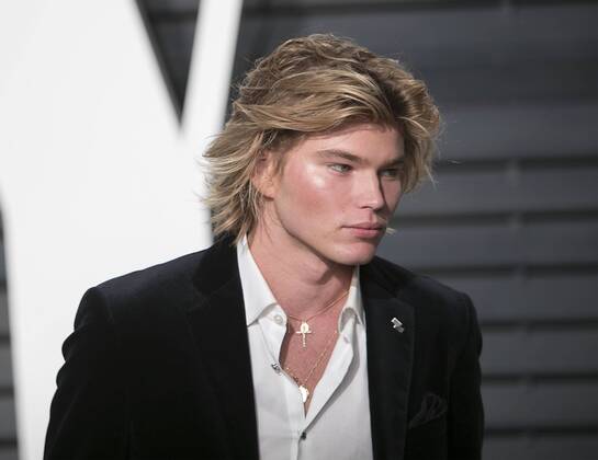 February 27, 2017 - Beverly Hills, California, U.S - Jordan Barrett on the red carpet at the 2017 Vanity Fair Oscar Party held at the Wallis Annenberg Center in Beverly Hills, California, Sunday February 26, 2017. JAVIER ROJAS PI Beverly Hills U.S. - ZUMAp124 20170227_zaa_p124_112 Copyright: xPrensaxInternacionalx