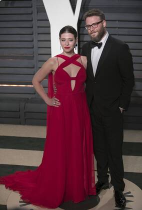 February 26, 2017 - Beverly Hills, California, U.S - Seth Rogen & Lauren Miller on the red carpet at the 2017 Vanity Fair Oscar Party held at the Wallis Annenberg Center in Beverly Hills, California, Sunday February 26, 2017. Beverly Hills U.S. - ZUMAp124 20170226_zaa_p124_837 Copyright: xJavierxRojasx