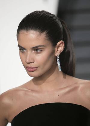 February 27, 2017 - Beverly Hills, California, U.S - Sara Sampaio on the red carpet at the 2017 Vanity Fair Oscar Party held at the Wallis Annenberg Center in Beverly Hills, California, Sunday February 26, 2017. JAVIER ROJAS PI Beverly Hills U.S. - ZUMAp124 20170227_zaa_p124_157 Copyright: xPrensaxInternacionalx