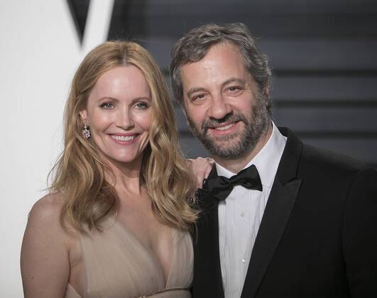 February 27, 2017 - Beverly Hills, California, U.S - Leslie Mann and Judd Apatow on the red carpet at the 2017 Vanity Fair Oscar Party held at the Wallis Annenberg Center in Beverly Hills, California, Sunday February 26, 2017. Beverly Hills U.S. - ZUMAp124 20170227_zaa_p124_185 Copyright: xJavierxRojasx