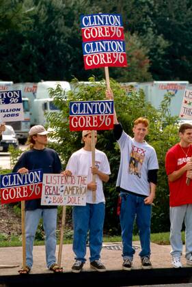 September 3, 1996 - Springfield, Virginia, U.S - Clinton Gore counter-protesters line the sidewalk across the street from Interstate Van Lines Headquarters before a Bob Dole campaign rally, Springfield Virginia. September 23, 1996. Springfield U.S. - ZUMAr142 19960903_zap_r142_005 Copyright: xMarkxReinsteinx