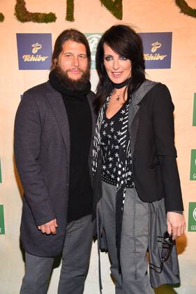 Entertainment Bilder der Woche Themen der Woche Bilder des Tages Nena mit Freund Philipp Palm Tchibo Ready for the Green Carpet Fashion Show im Cruise Center Altona in Hamburg am 08.03.2017