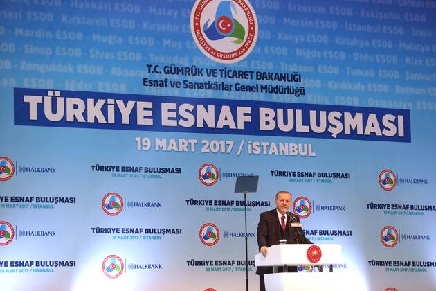 Turkish President Recep Tayyip Erdogan meets with the members of Chamber of Merchants and Craftsmen at Bagcilar city of Istanbul, 19th of March, 2017. 15651931